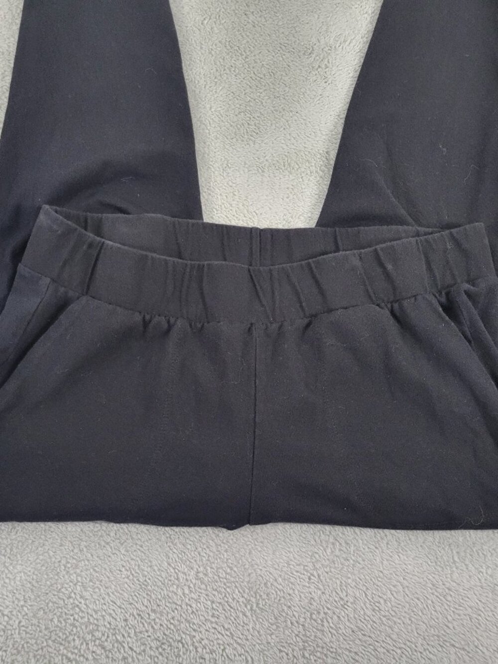 Torrid Womens Plus Size 2X Black Capri Leggings Pockets Elastic Waist BLA169E